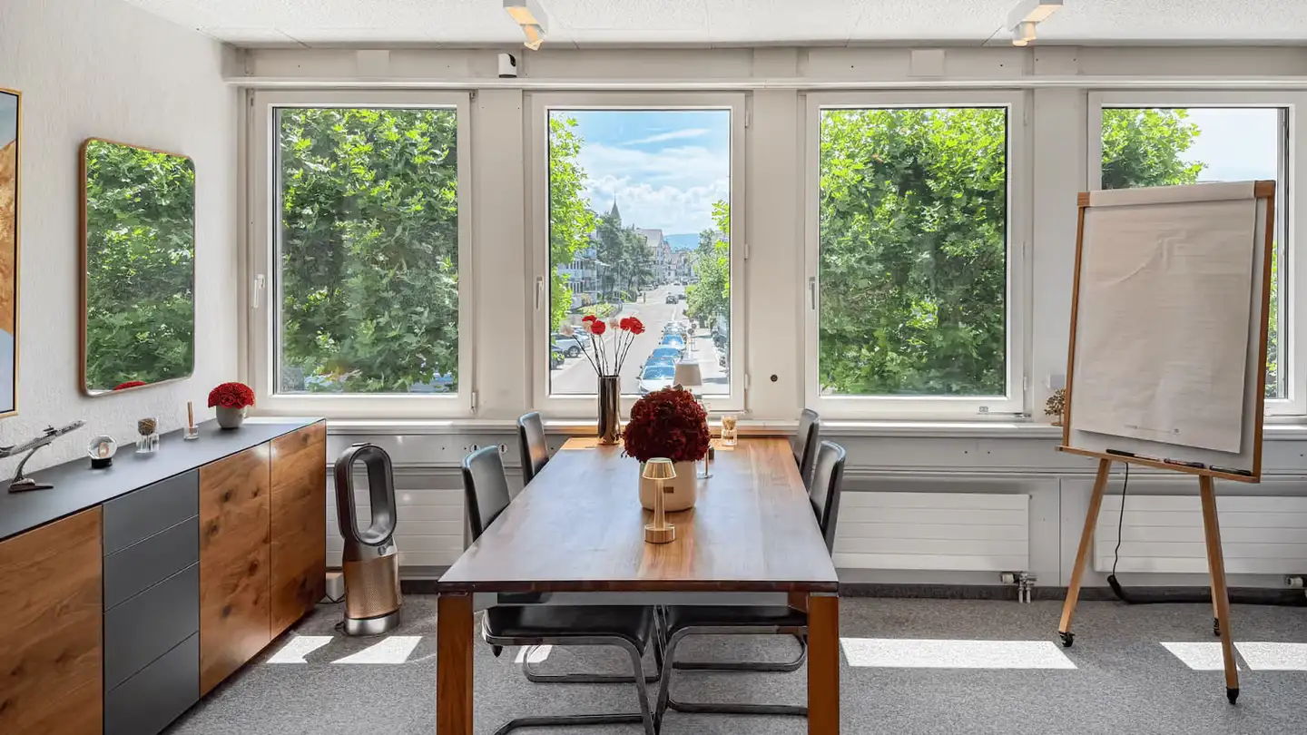 Office space for rent - Kohlrainstrasse 1, 8700 Küsnacht ZH