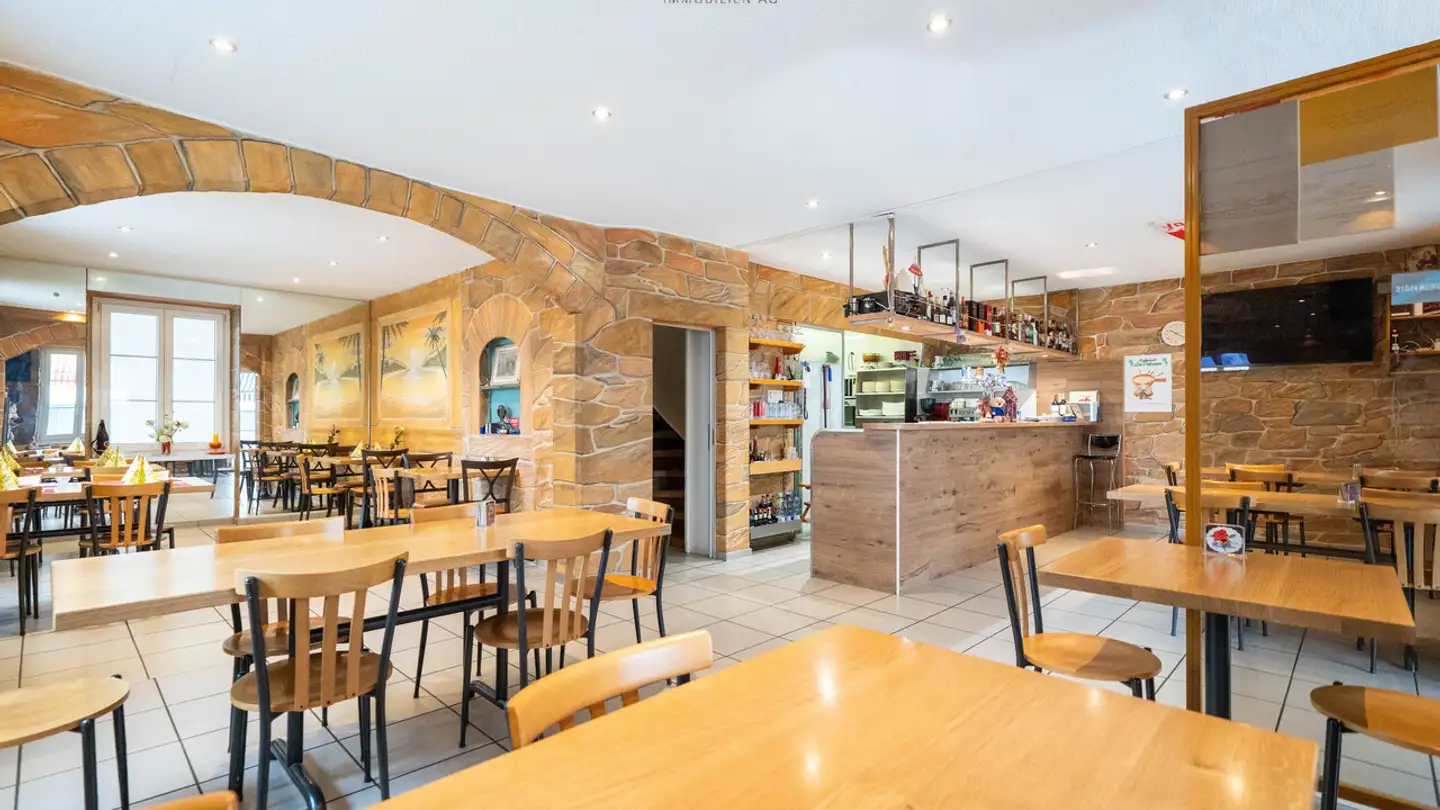 Hotel for sale - Aarauerstrasse 40, 4600 Olten - Photo 2