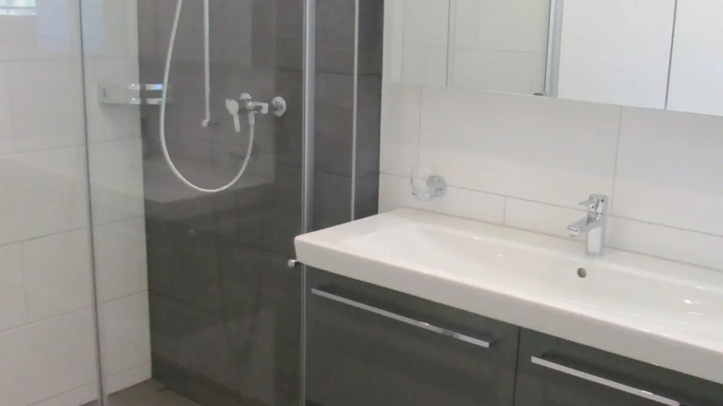 Wohnung mieten - Im Ried 18, 6462 Seedorf UR - Foto 2