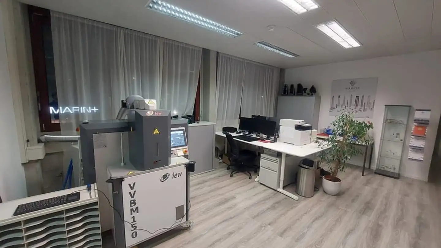 Gewerbe mieten - Avenue Des Pâquiers 22, 2072 St-Blaise