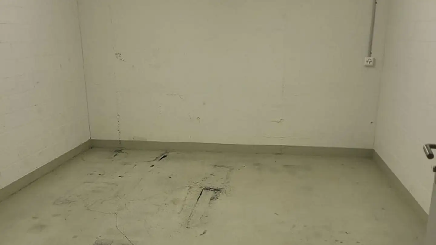 Hobby room for rent - Melchrütistrasse 51, 8304 Wallisellen