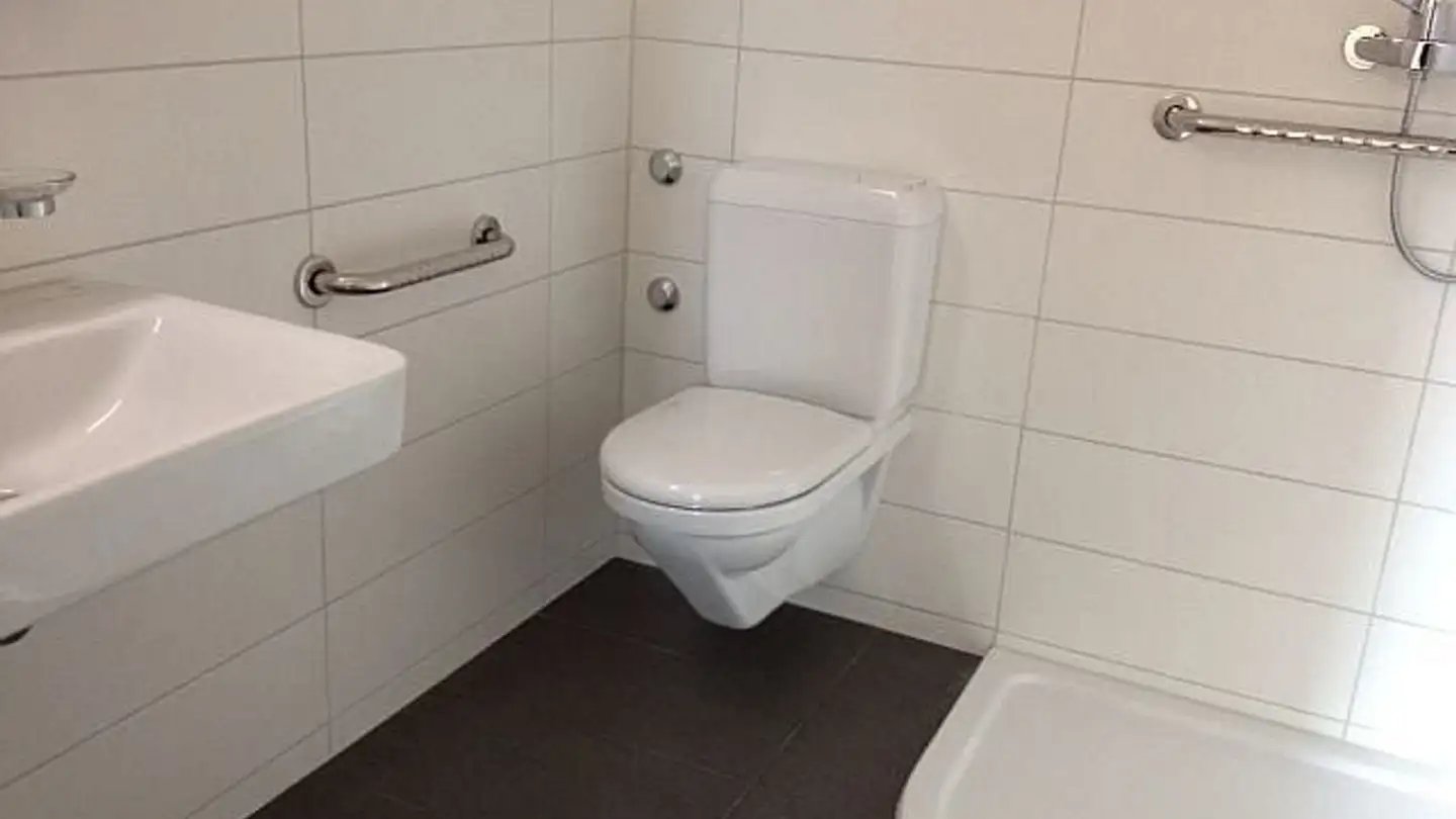 Appartement à louer - Dorfstrasse 10, 3297 Leuzigen - Photo 2