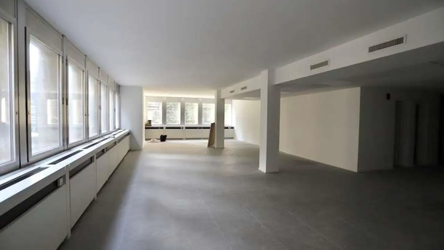 Spazio ufficio in affitto - Via Bossi 1, 6600 Locarno - Foto 2