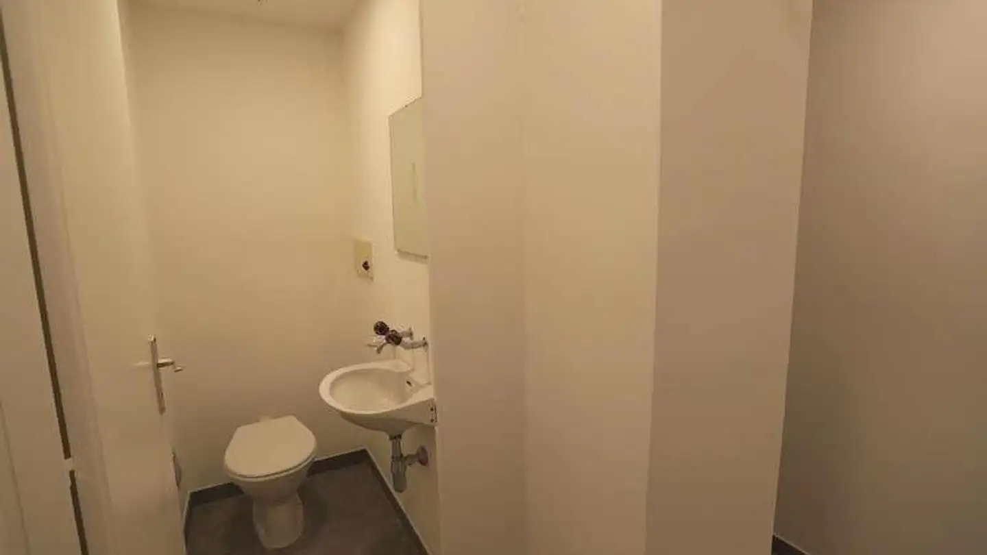 Spazio ufficio in affitto - Via Bossi 1, 6600 Locarno - Foto 4