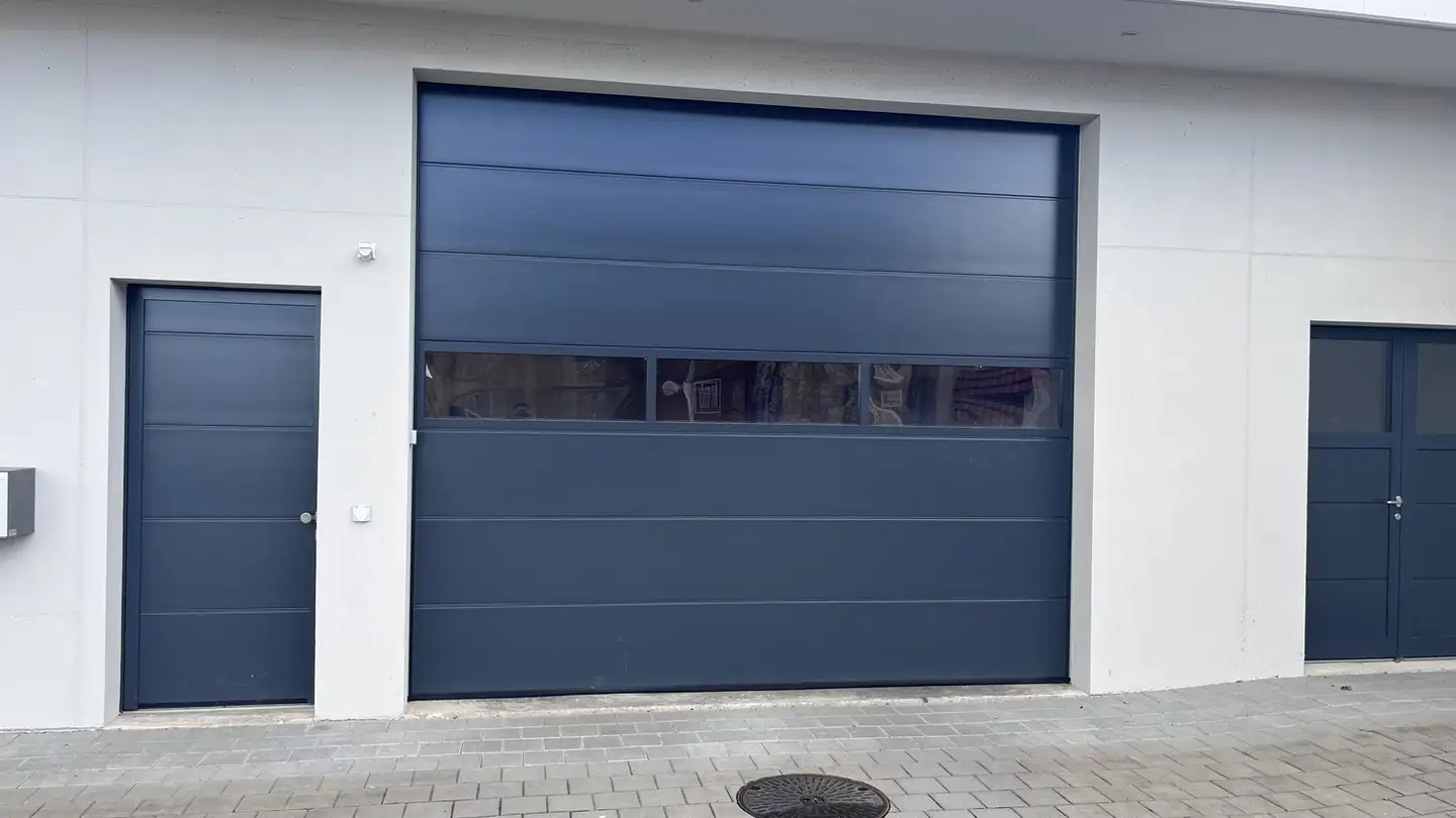 Single garage for rent - 8457 Humlikon