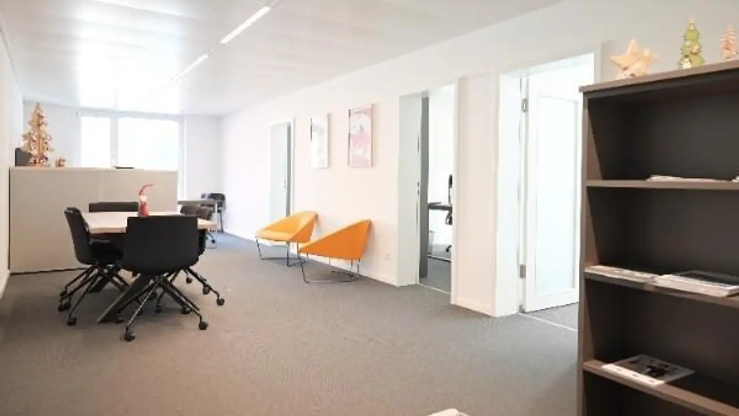 Spazio ufficio in affitto - Via Cantonale 109, 6537 Grono - Photo 3