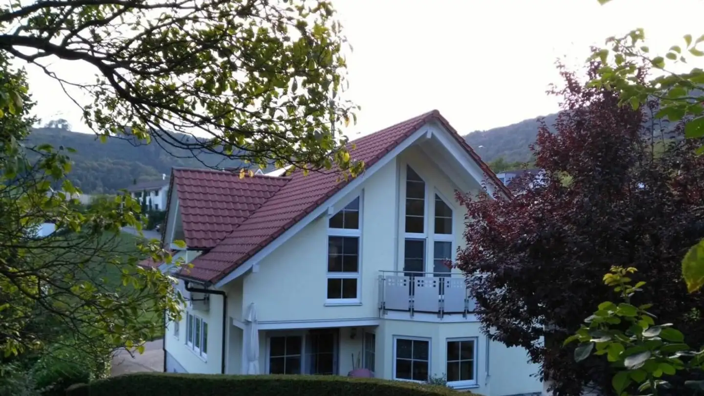 Dachgeschosswohnung mieten - Thalackerweg 8, 4413 Büren SO