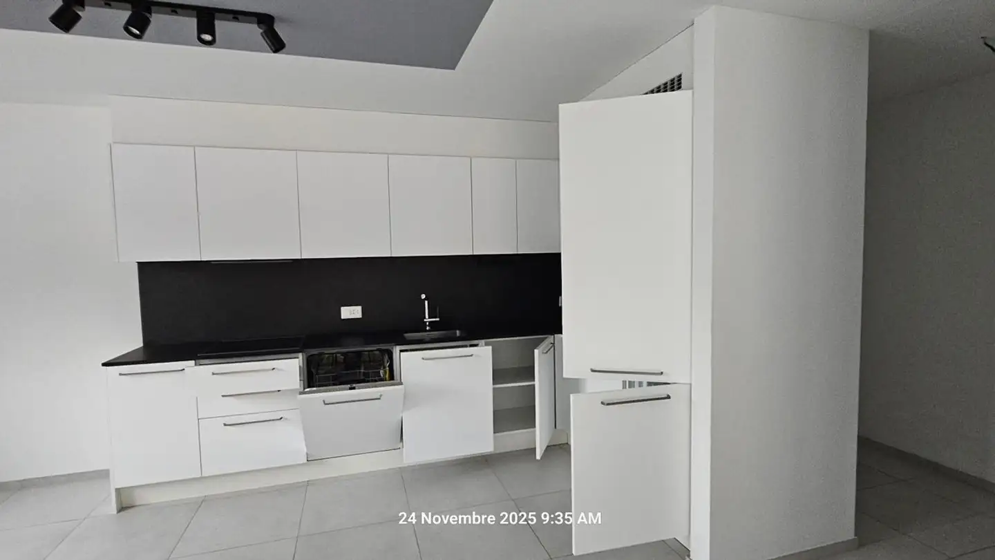 Attique à louer - Via Roncaccio 1, 6802 Rivera - Photo 4