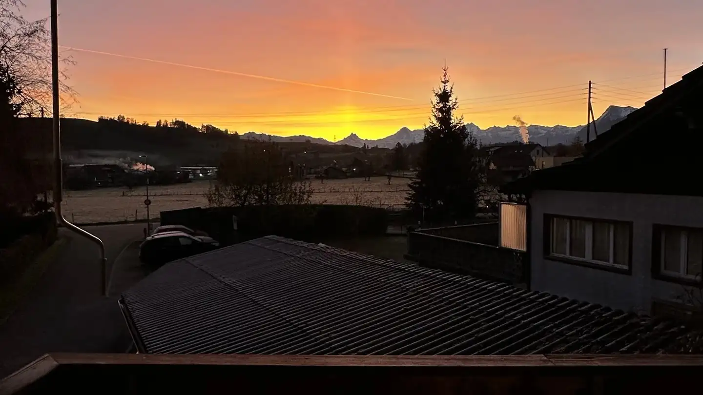 Wohnung mieten - Bodenacker 1, 3665 Wattenwil