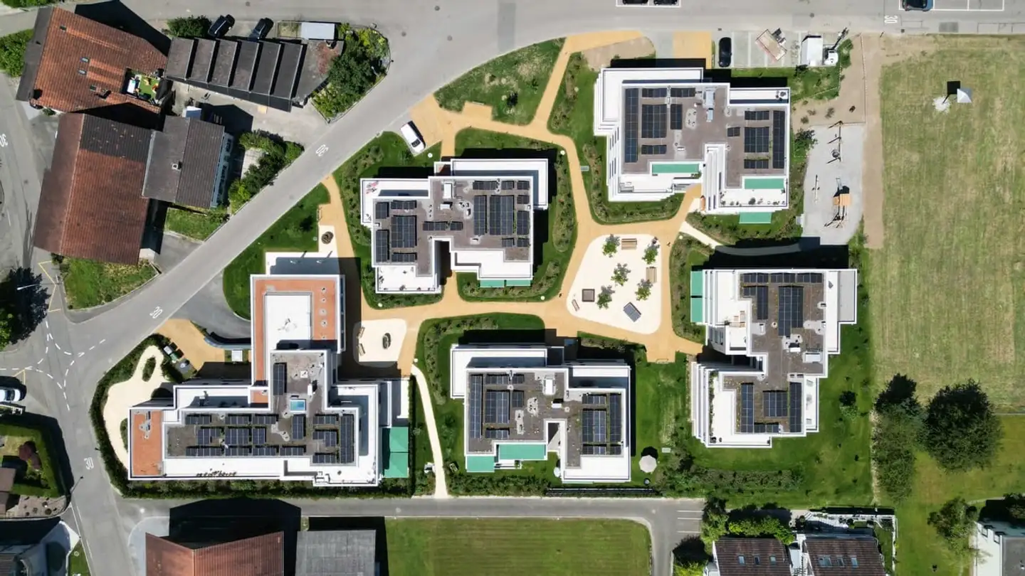 Tiefgaragenstellplatz mieten - Rhihaldenstrasse 2, 8193 Eglisau