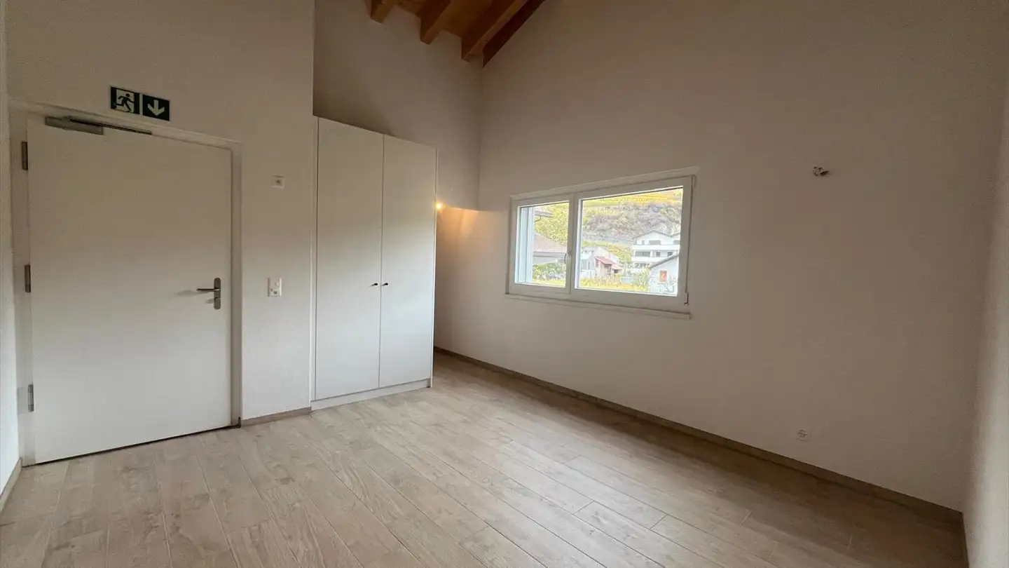 Commercial for rent - 1964 Conthey