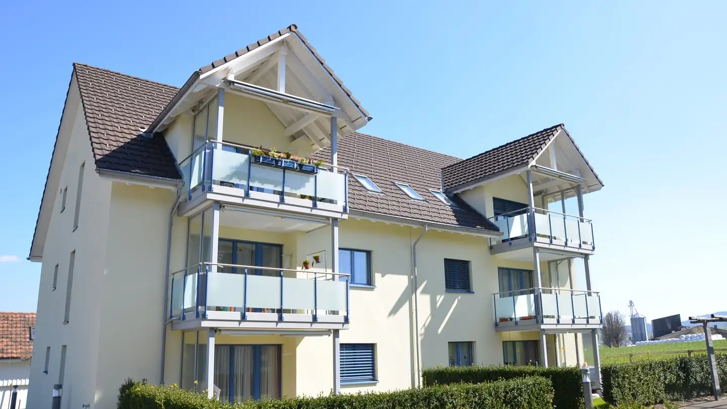 Attique à louer - Bürgerweg 6, 8360 Wallenwil