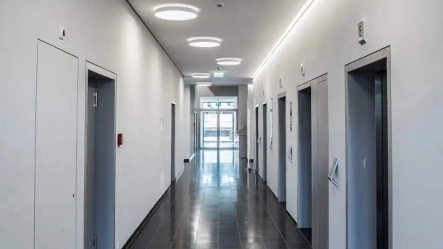 Office space for rent - Hohenrainstrasse 24, 4133 Pratteln