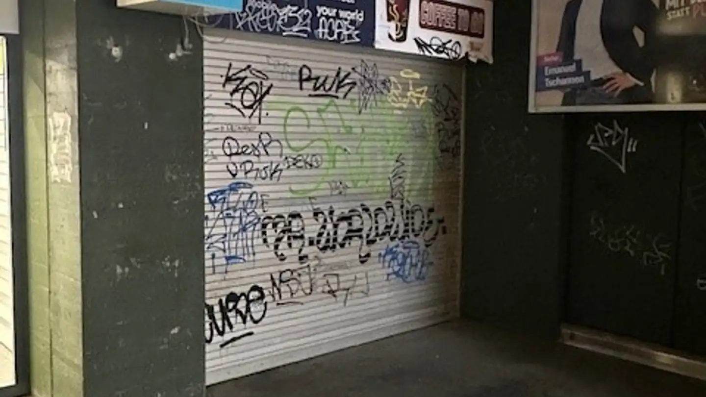 Kiosk for rent - Römerhofplatz 5, 8032 Zürich - Photo 4