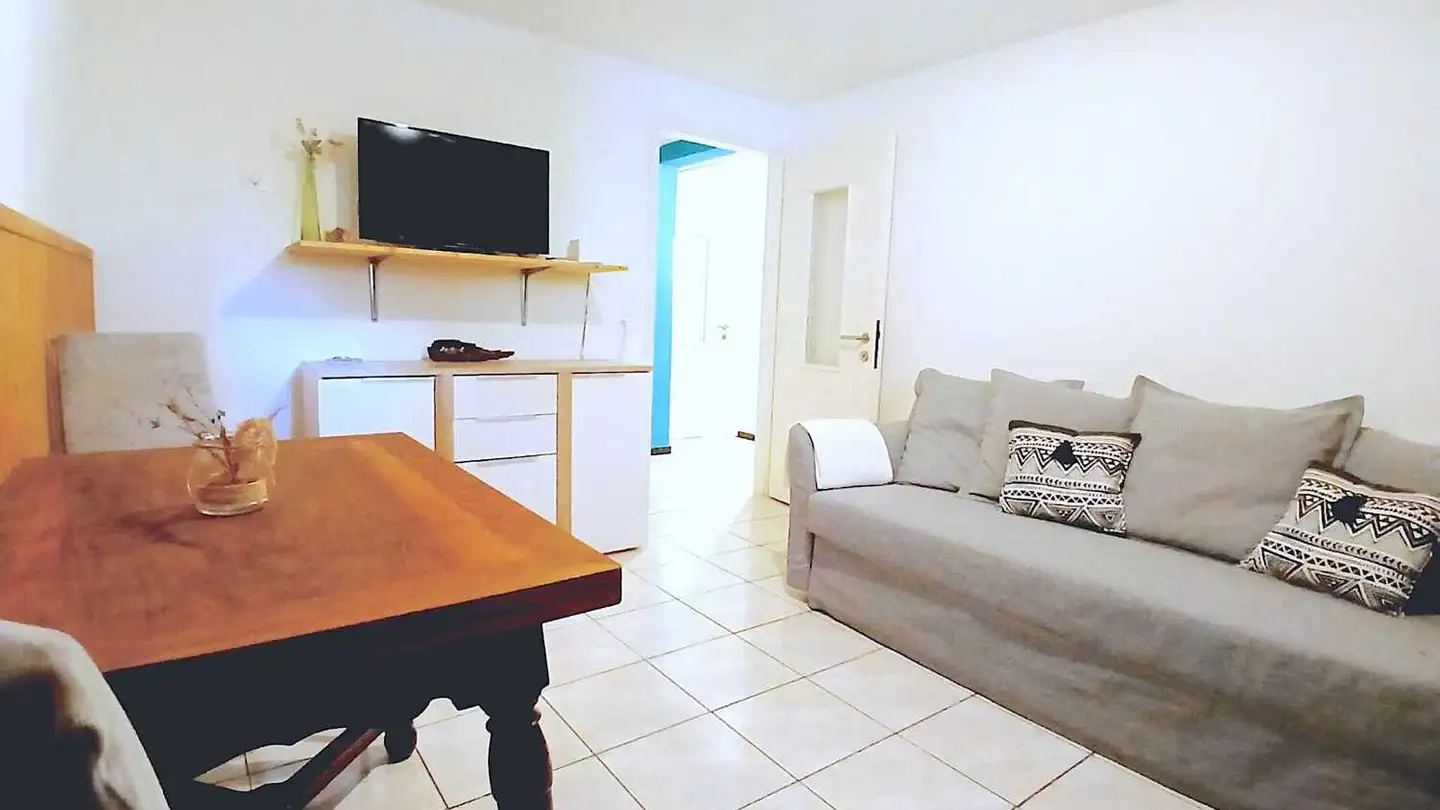 Apartment for rent - 6717 Torre - Photo 2