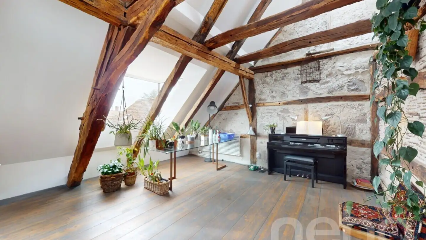 Row house for sale - 8215 Hallau