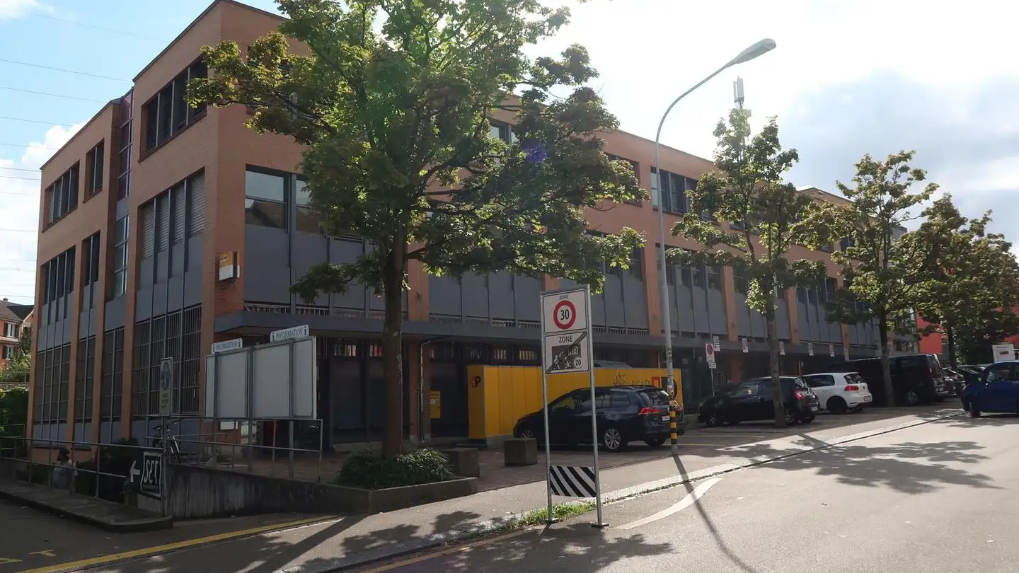 Magasin à louer - Bahnhaldenstrasse 5, 8052 Zürich