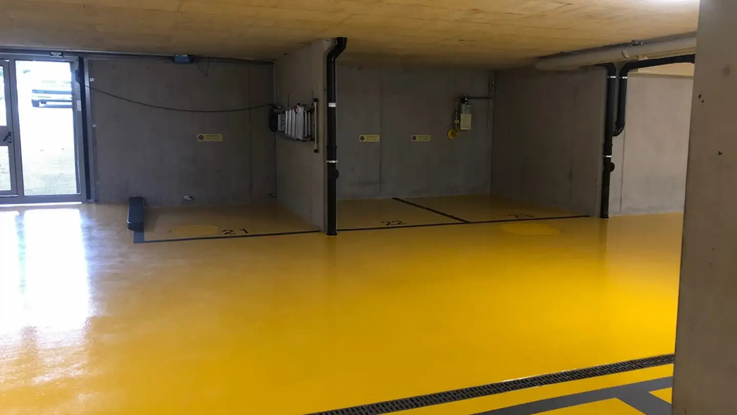 Parcheggio sotterraneo in affitto - Hinterfeldstrasse 16, 4242 Laufen