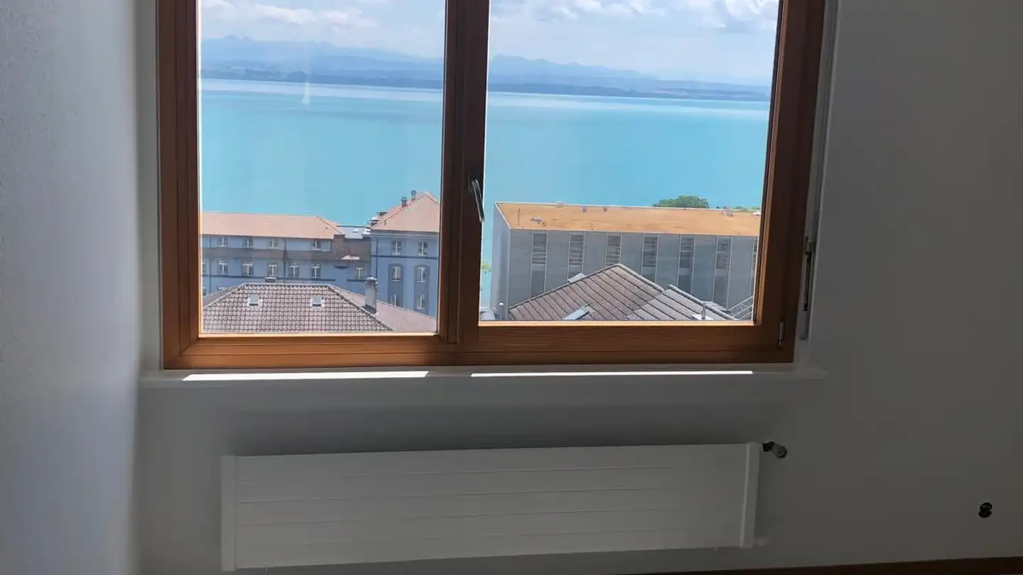 Dachgeschosswohnung mieten - Rue Du Clos-De-Serrières 12, 2000 Neuchâtel - Foto 2