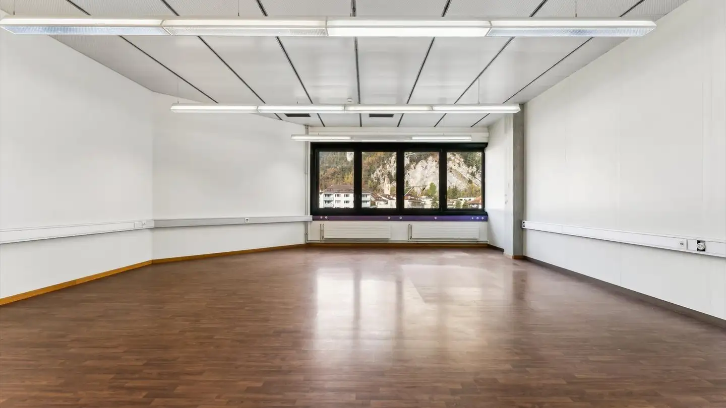 Spazio ufficio in affitto - Aareckstrasse 6, 3800 Interlaken - Photo 3