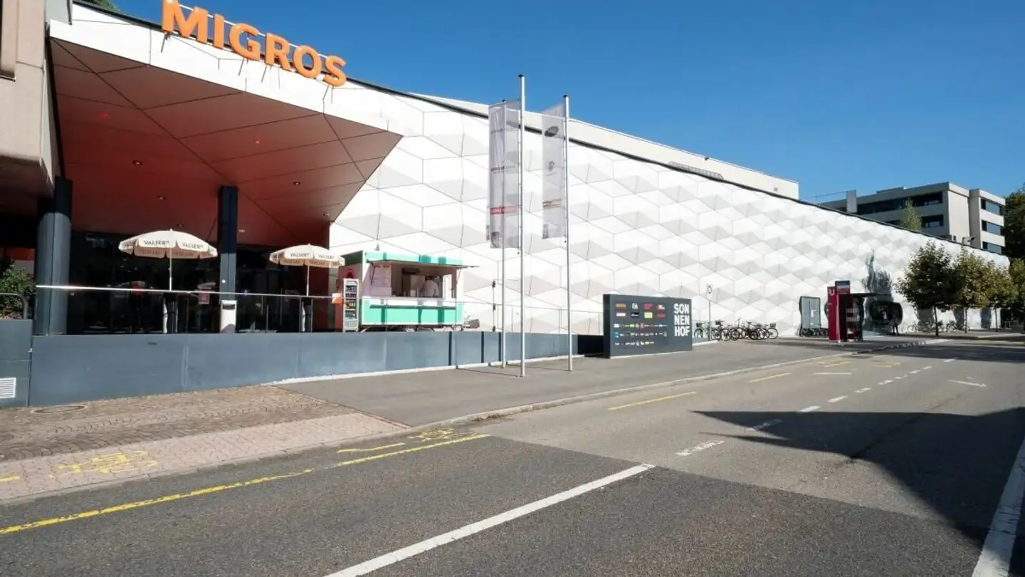 Centro commerciale in affitto - Kniestrasse 49a, 8640 Rapperswil SG
