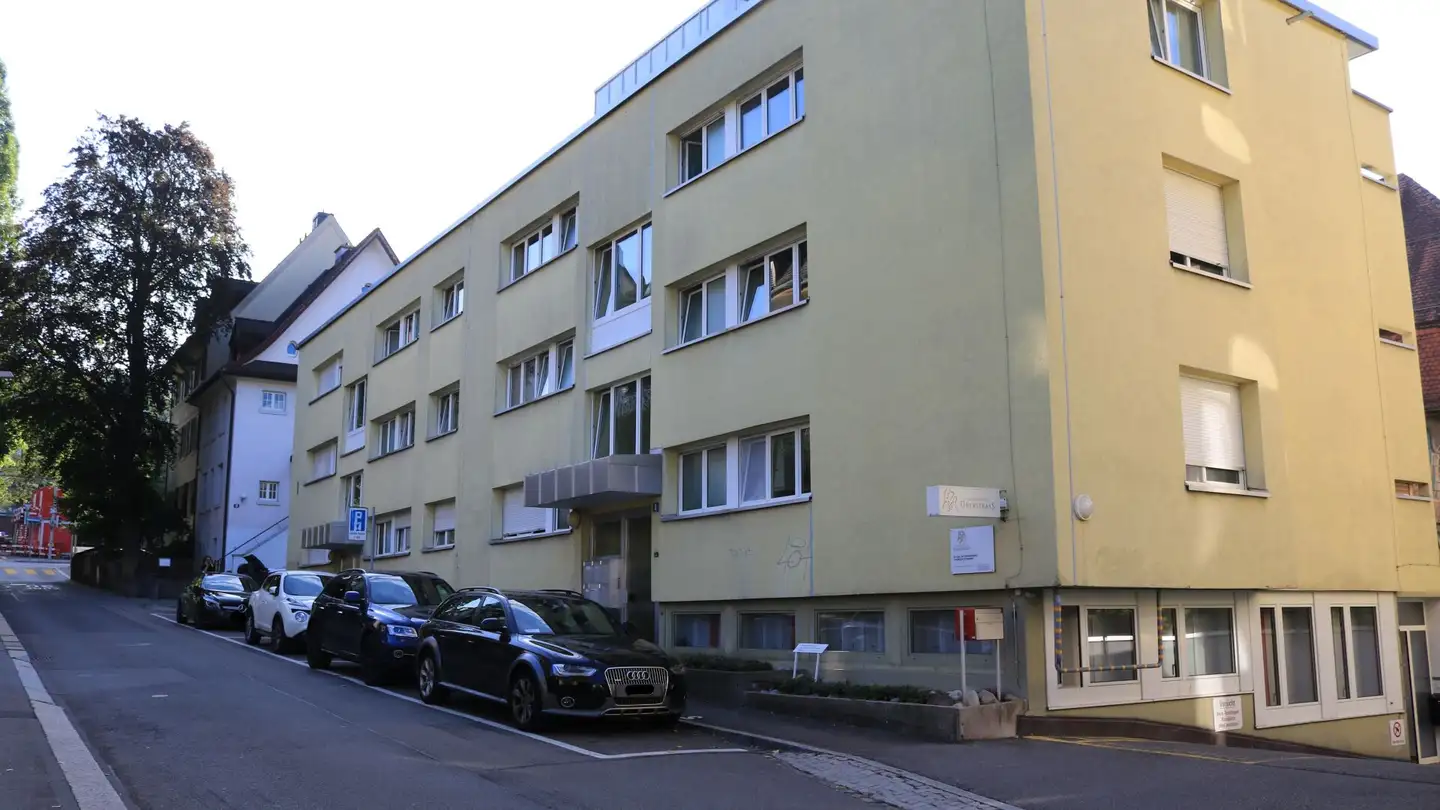 Einzelgarage mieten - Spyristrasse, 8044 Zürich