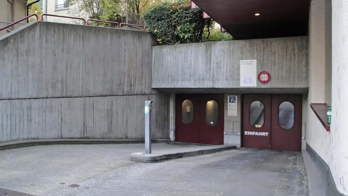 Place de parking souterraine à louer - Schwamendingenstrasse, 8050 Zürich - Photo 3