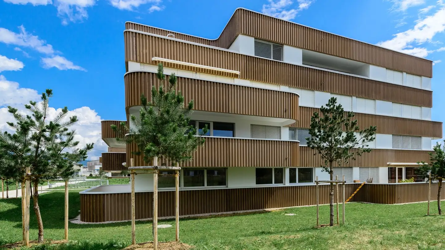 Indoor motorbike parking space for rent - Passage Blaise Cendrars 11, 2017 Boudry