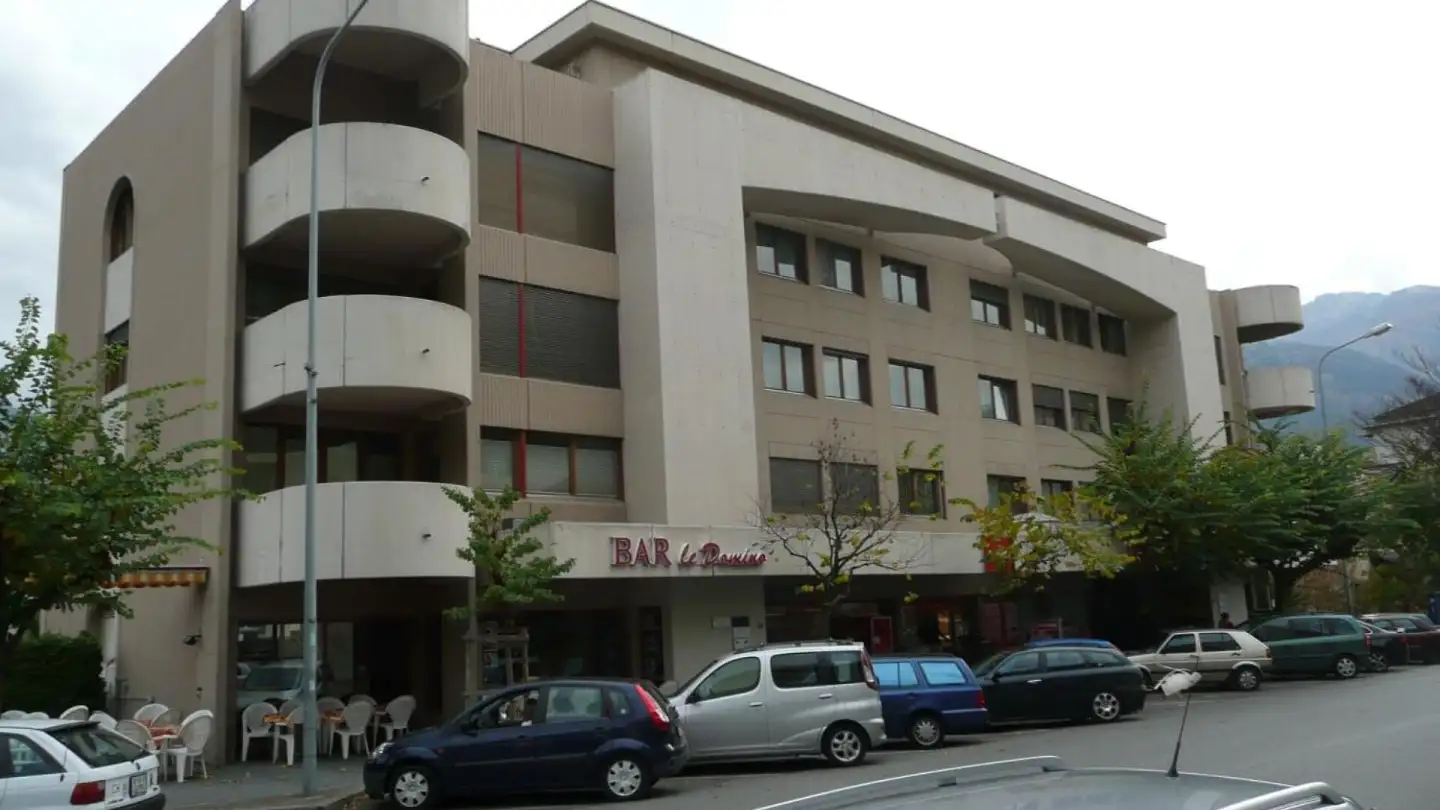 Outdoor parking space for rent - Route De Sion 31, 3960 Sierre