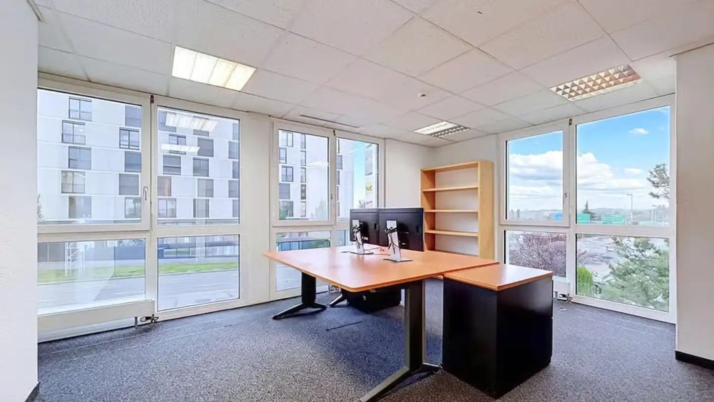 Commercial for sale - 1023 Crissier - Photo 2