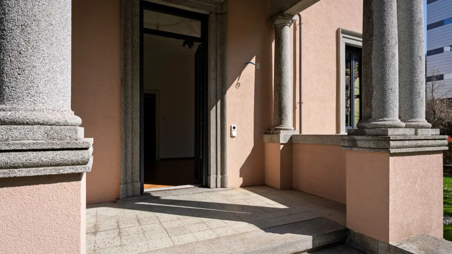 Apartment for rent - Viale Stefano Franscini, 6900 Lugano - Photo 4