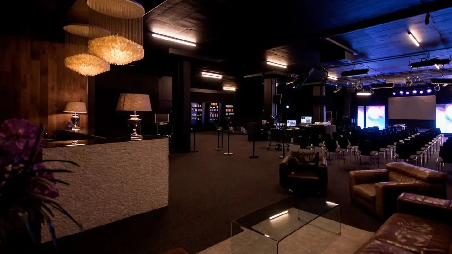 Commerciale in affitto - Steinackerstrasse 21, 8302 Kloten