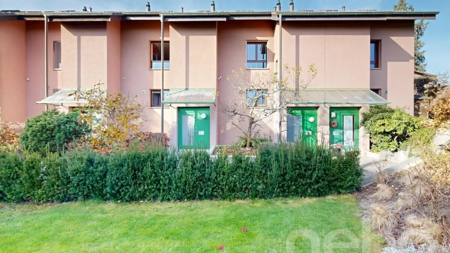 Row house for sale - 3044 Innerberg