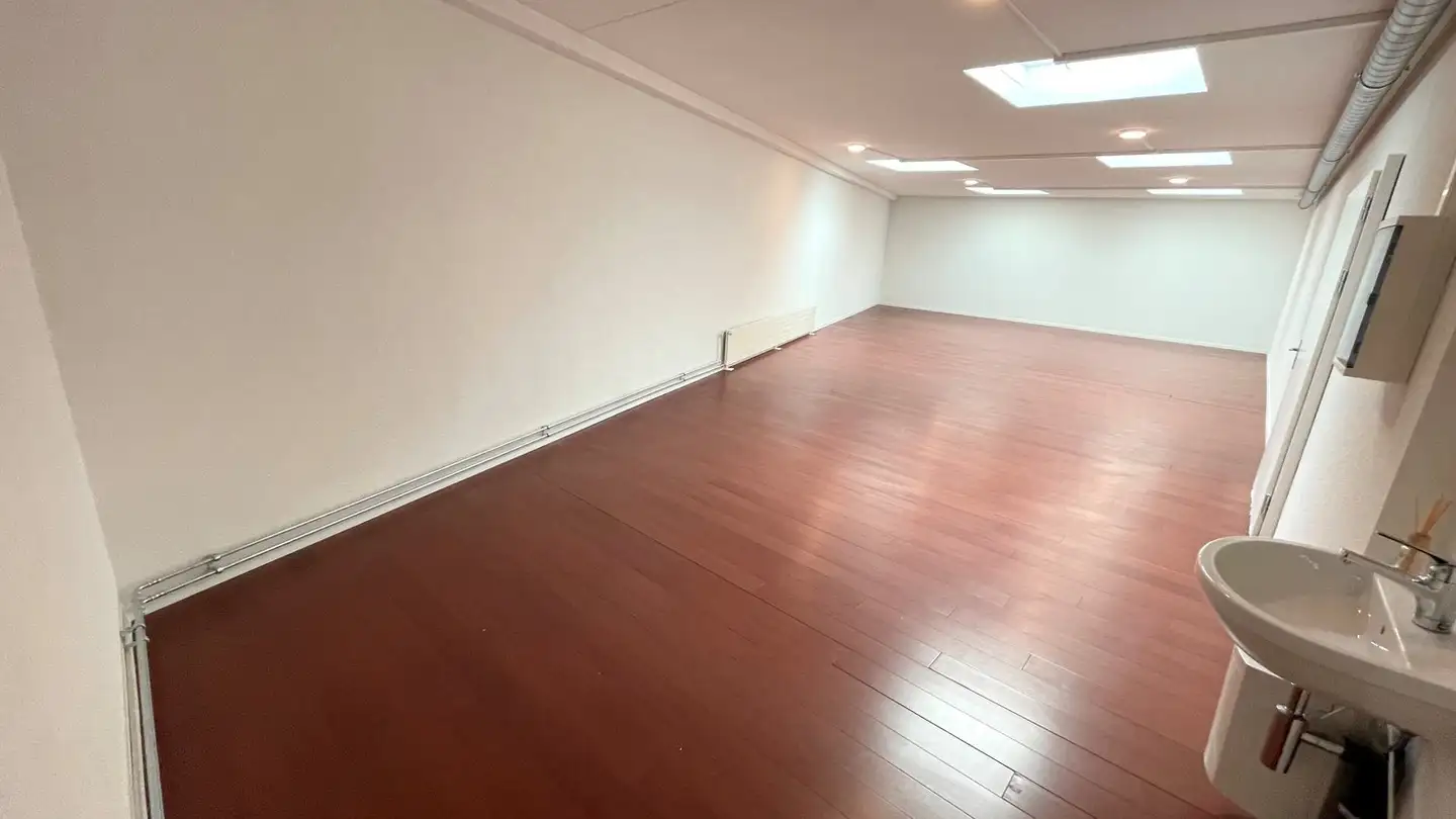 Hobby room for rent - 2502 Biel/Bienne - Photo 3