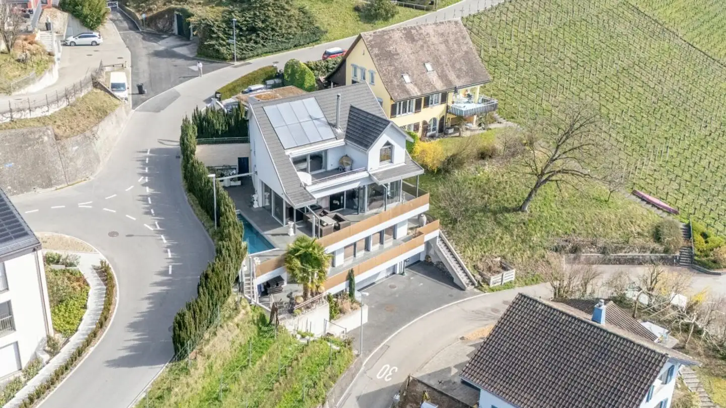 Villa for sale - Huebstrasse 2, 8193 Eglisau