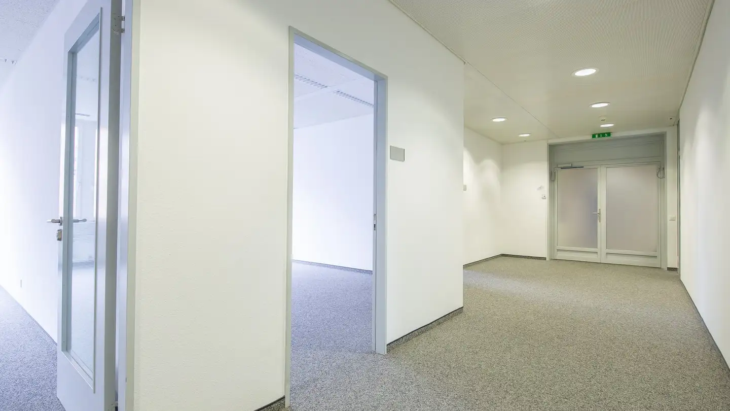 Spazio ufficio in affitto - In Der Luberzen 42, 8902 Urdorf - Photo 2