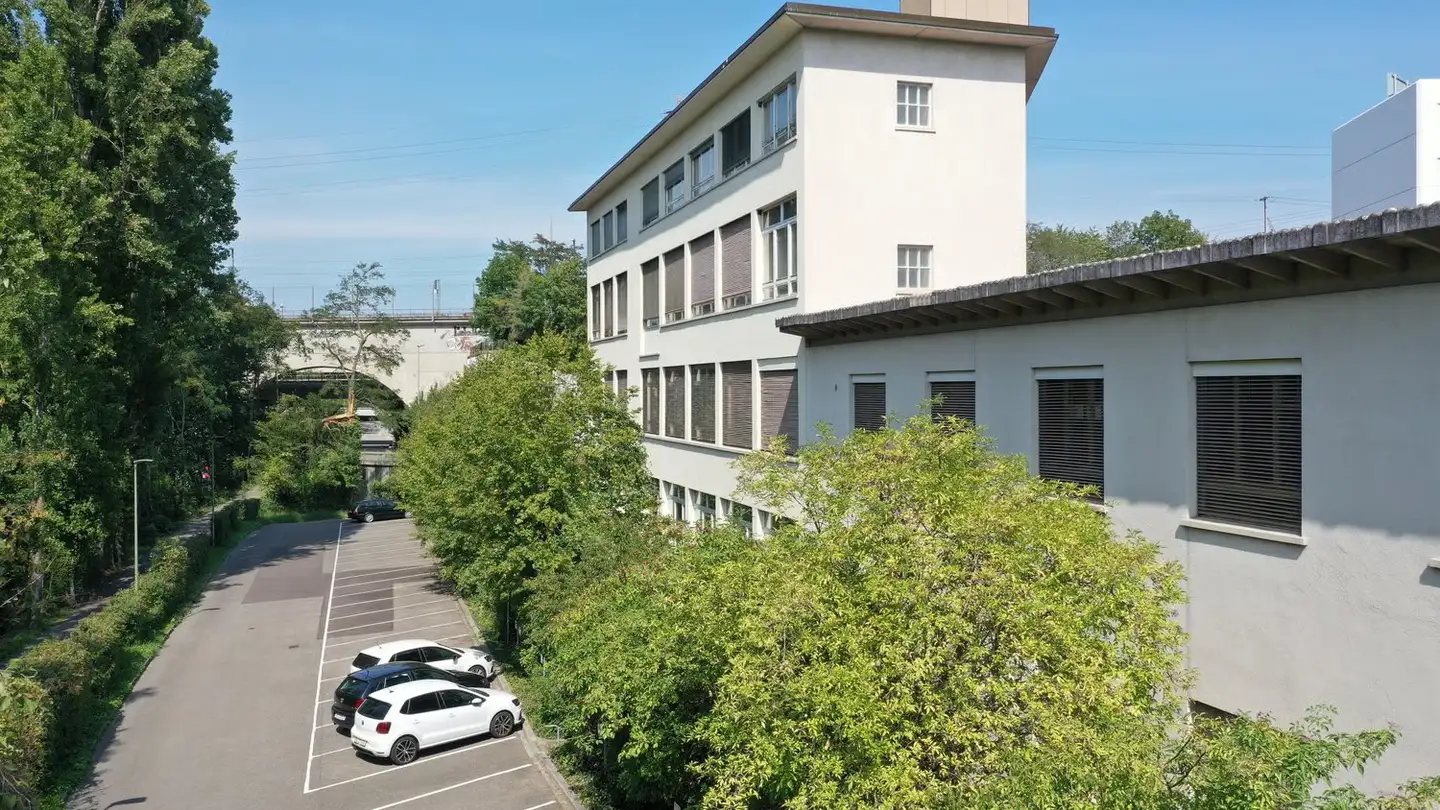 Gewerbe mieten - Sankt Jakob-Strasse 170, 4132 Muttenz