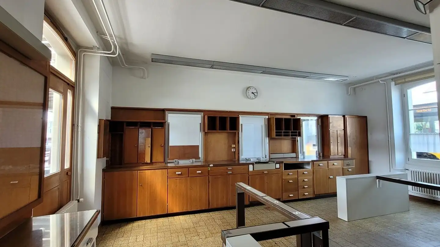 Gewerbe mieten - Bahnhofplatz 1, 3210 Kerzers - Foto 3