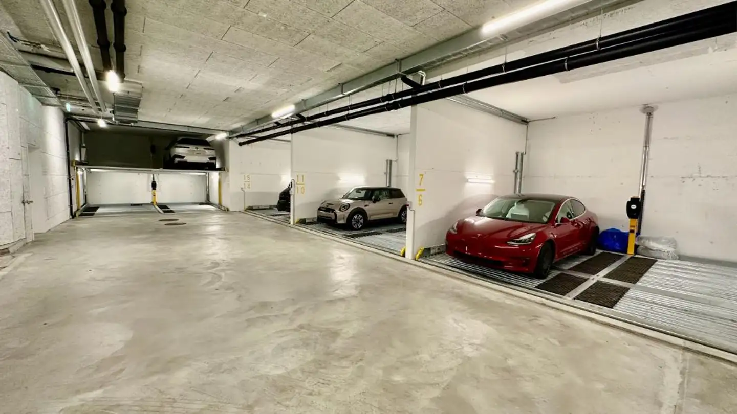 Place de parking souterraine à louer - Renggstrasse 15, 6052 Hergiswil NW - Photo 3