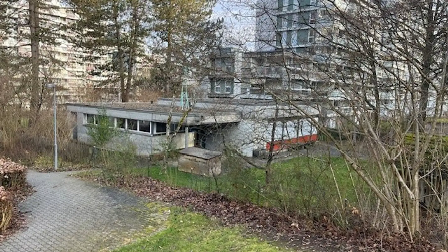 Commercial à louer - Mädergutstrasse 97, 3018 Bern