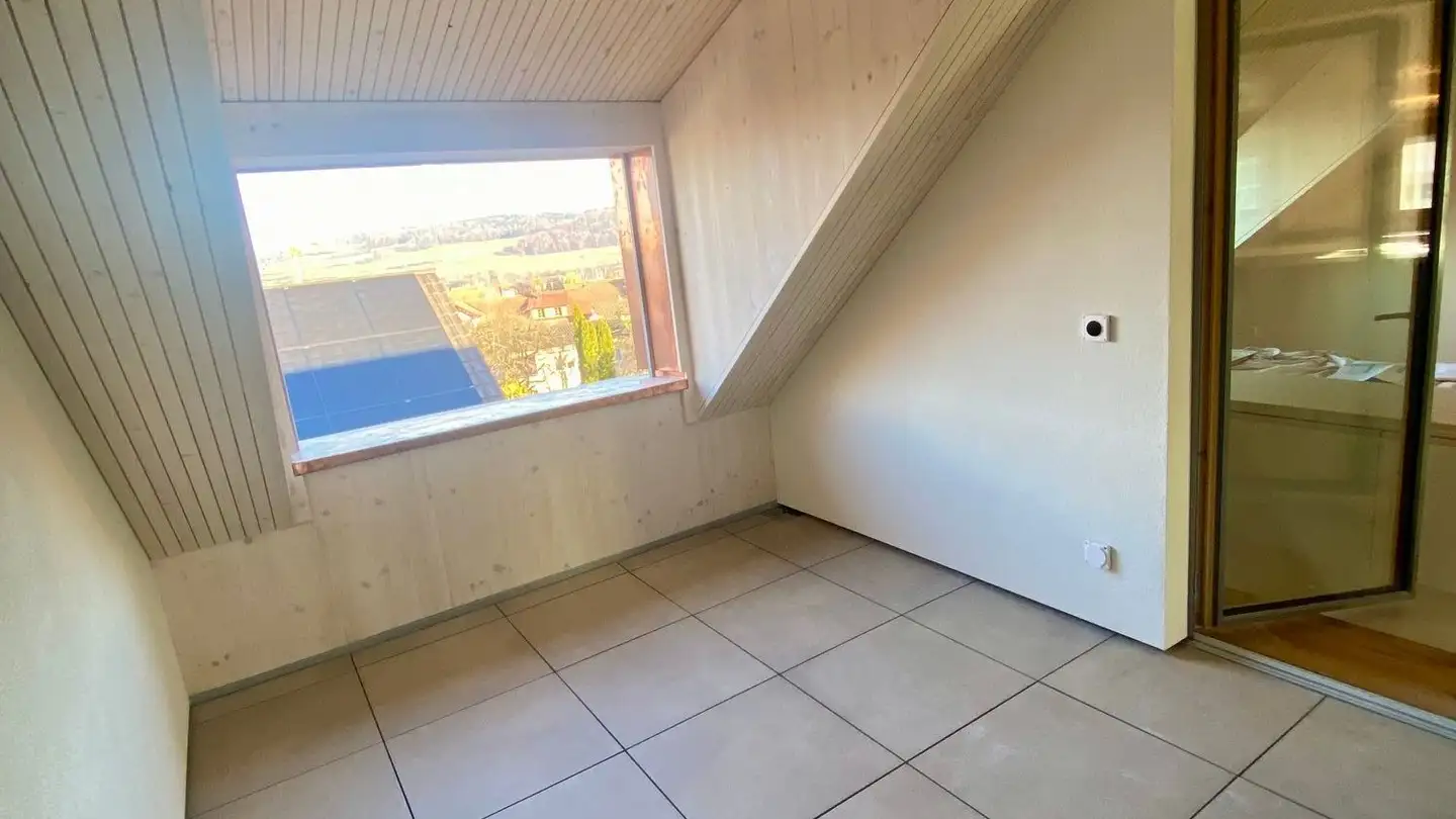 Attique à louer - Trüttlikonerstrasse, 8524 Buch b. Frauenfeld - Photo 4