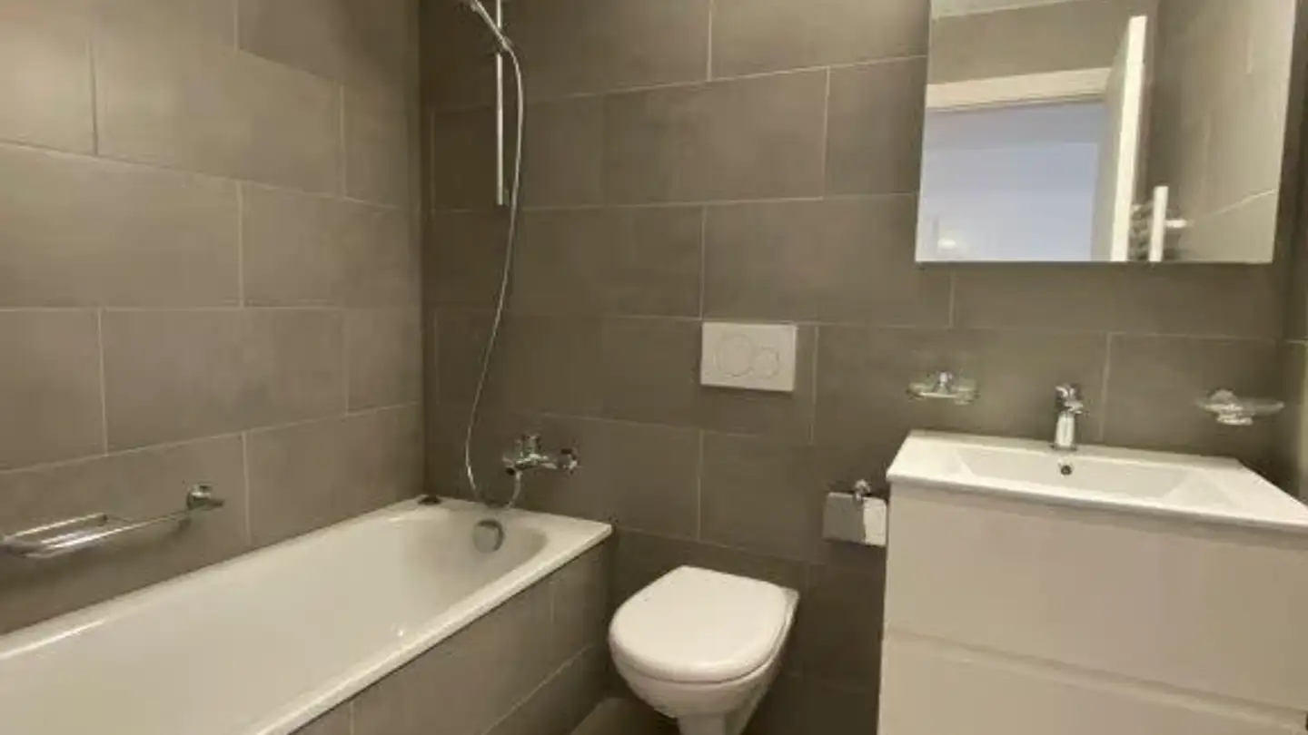 Apartment for rent - Rue De La Charrière 87, 2300 La Chaux-de-Fonds - Photo 4