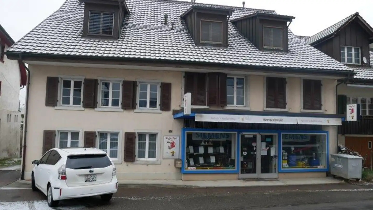 Shop for rent - Dorfstrasse 19, 5332 Rekingen AG