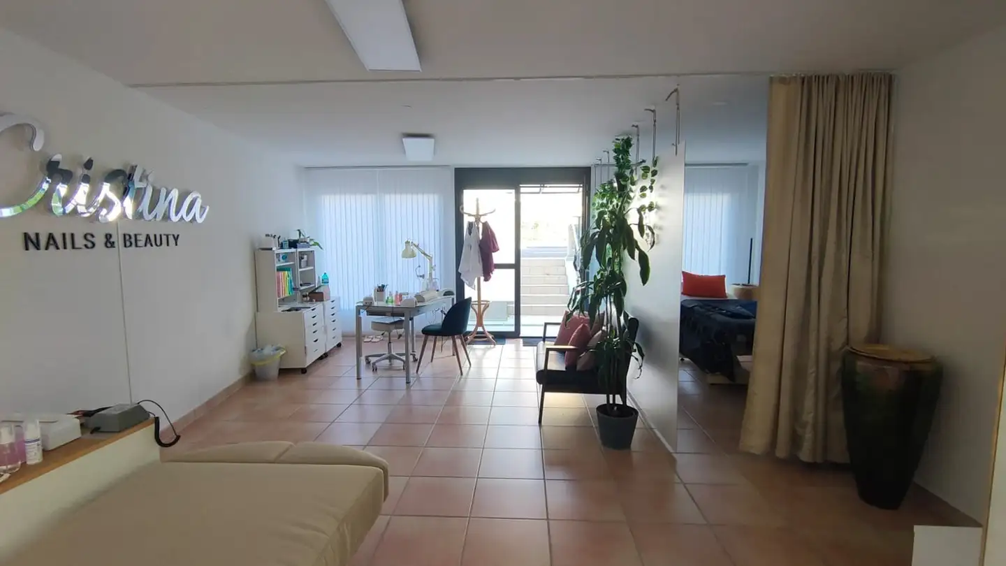 Commercial for rent - Zürichstrasse 20, 8134 Adliswil