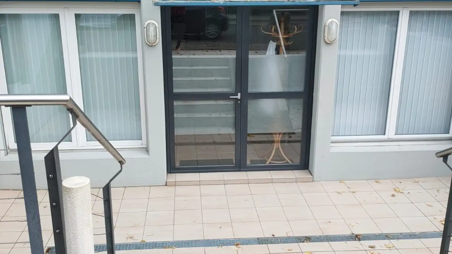 Commercial à louer - Zürichstrasse 20, 8134 Adliswil - Photo 2