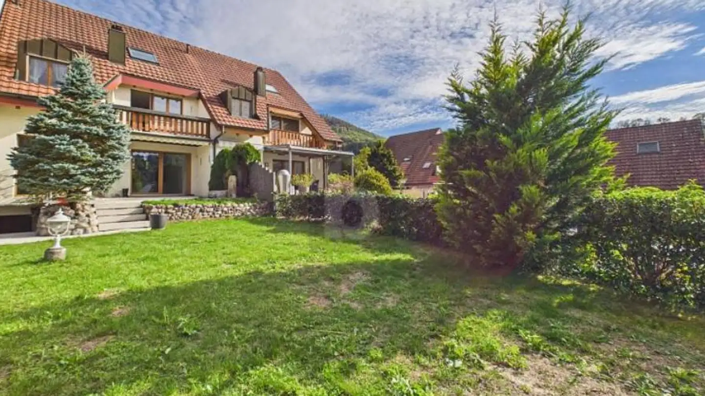Row house for sale - 4202 Duggingen