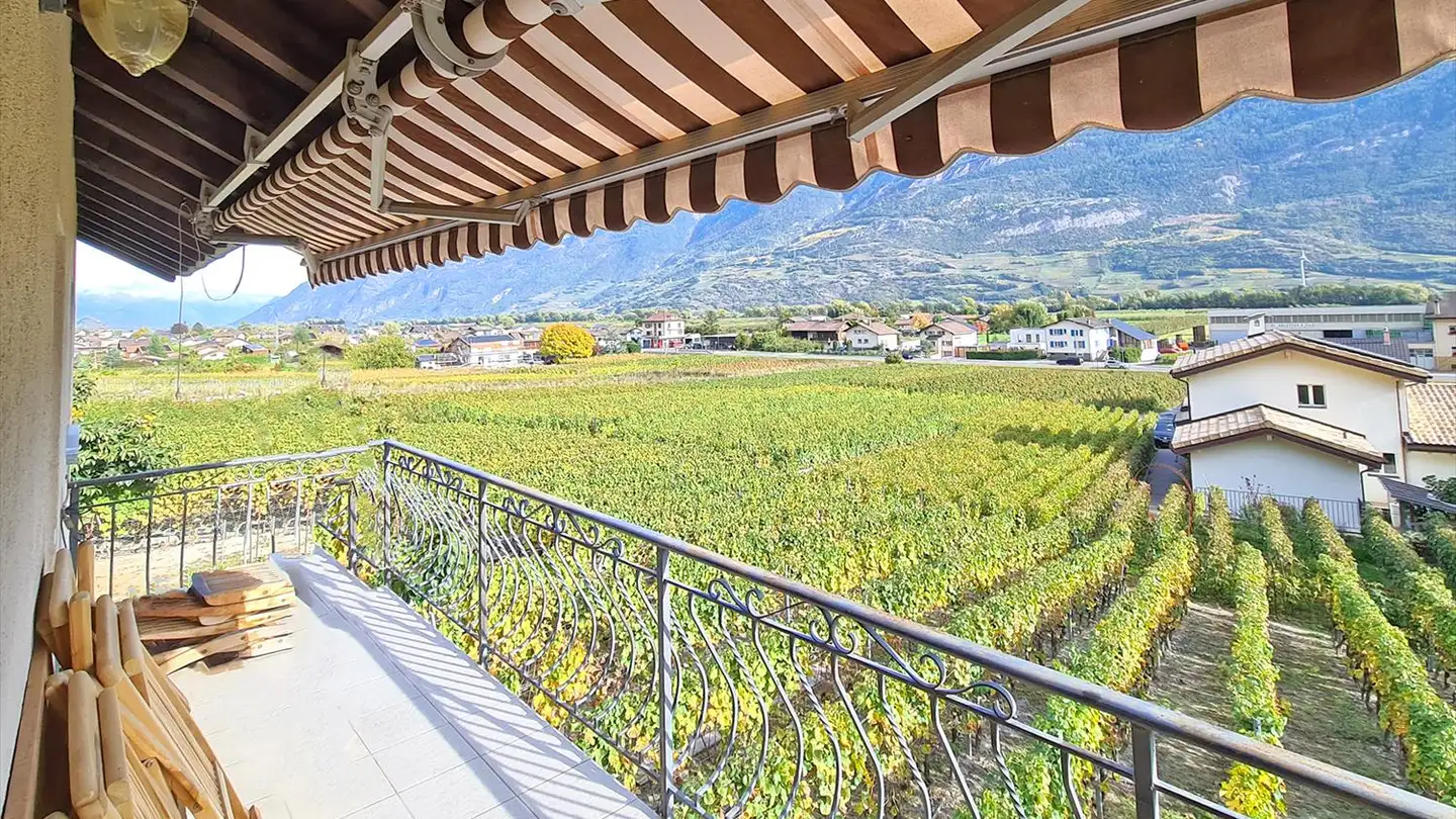 Single house for sale - 1926 Fully