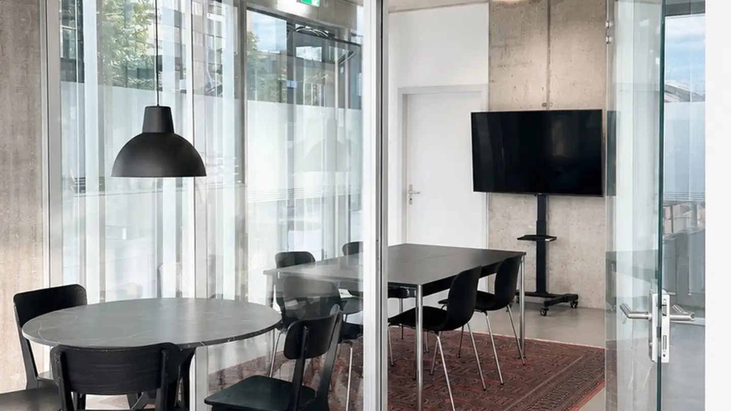 Commercial à louer - Hohlstrasse 440, 8048 Zürich