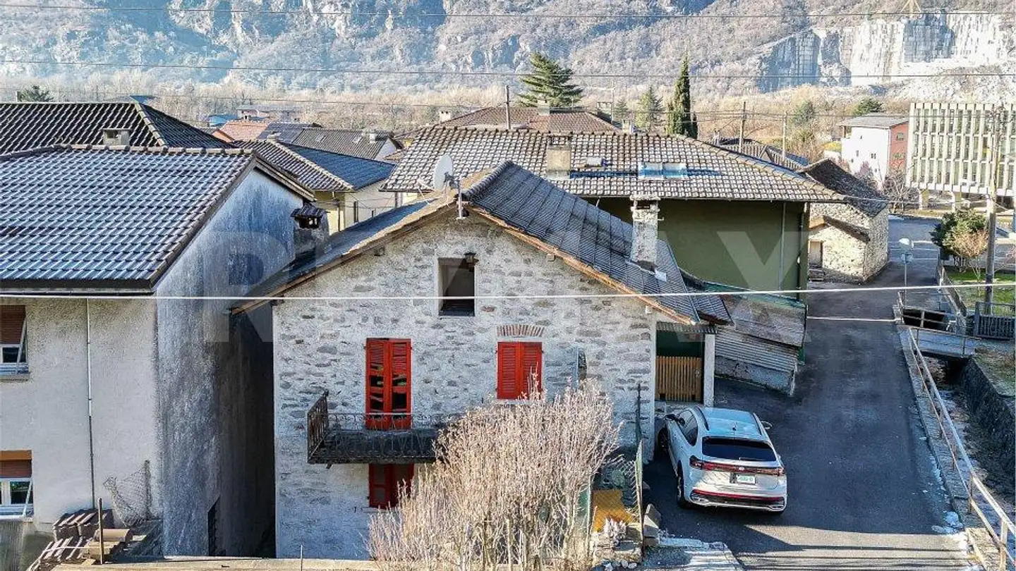 Casa singola in vendita - 6703 Osogna