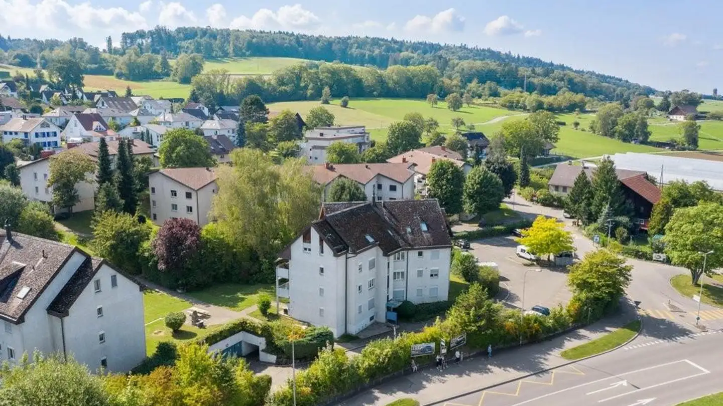 Place de parking intérieure pour moto à louer - Holenbachstrasse 3, 8105 Regensdorf
